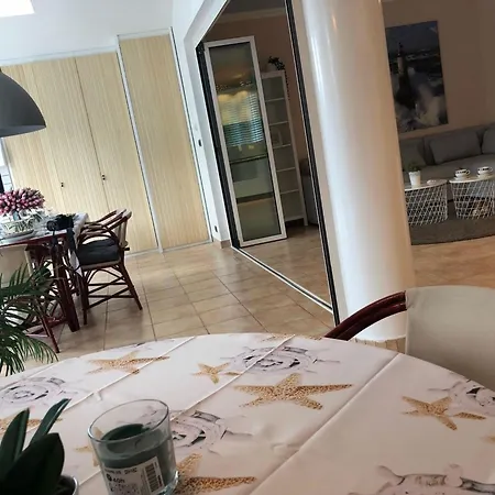Nettes Ferienhaus In Mit Privater Terrasse * Jadranovo