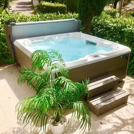 Nettes Ferienhaus In Mit Privater Terrasse Casa vacanze Jadranovo